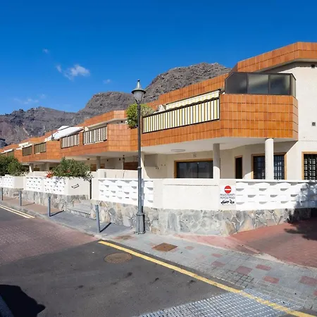 Gigantes Oasis Deluxe By Sunkeyrents *