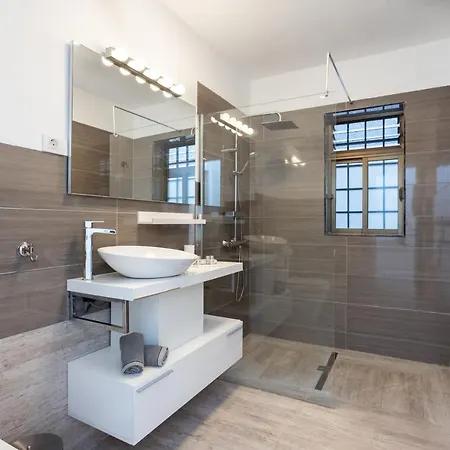 Gigantes Oasis Deluxe By Sunkeyrents