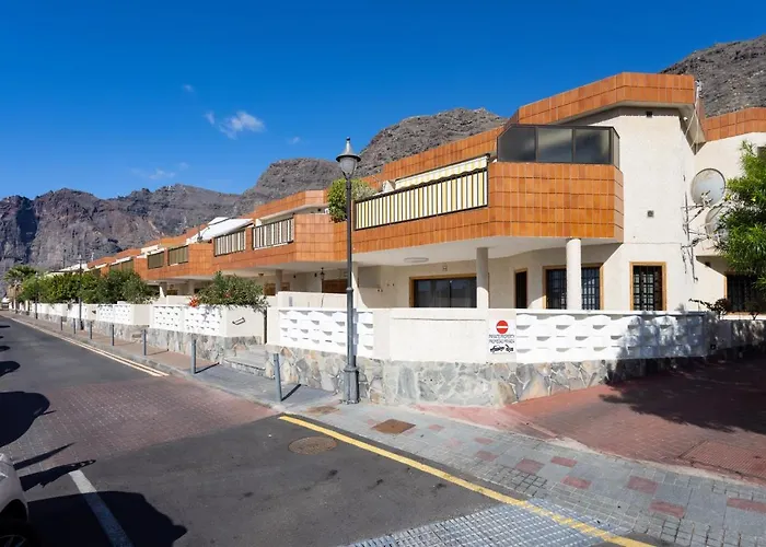 Gigantes Oasis Deluxe By Sunkeyrents *